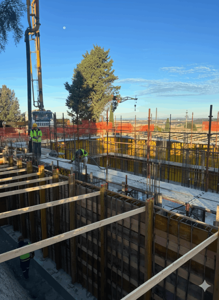 Uomini al lavoro su cantiere